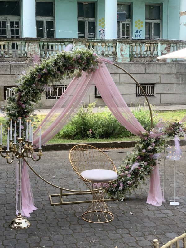 dada-cvetna-dekoracija-za-vencanje-22